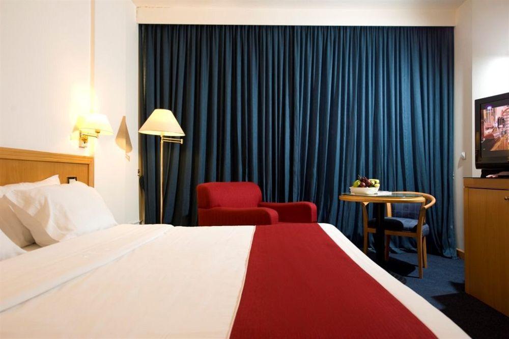 Hotel Cavalier Beirut Room photo